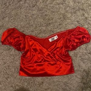 TIGER MIST CROPPED BLOUSE